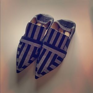 Zara black/white flats